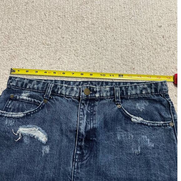 Free People Denim Mini Skirt Womens Sz 6 Distressed Cute To Boot Blue Raw Hem - Picture 4 of 10